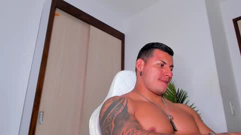 markus... Y online show from February 15, 11:47 pm