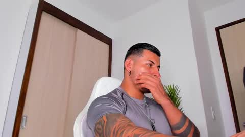 markus... Y online show from February 21, 10:59 pm