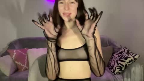 Mary online show from September 25, 12:34 pm