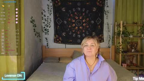 marta_wils online show from October 18, 5:00 am