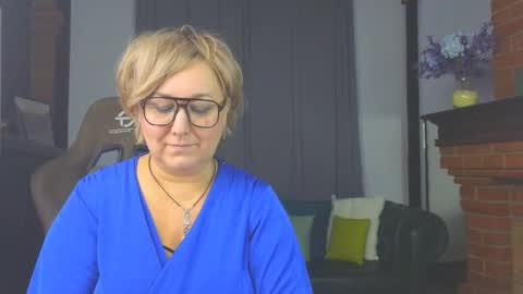 marta_wils online show from November 28, 6:10 am