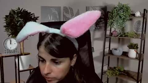 martaedams online show from November 13, 7:00 am