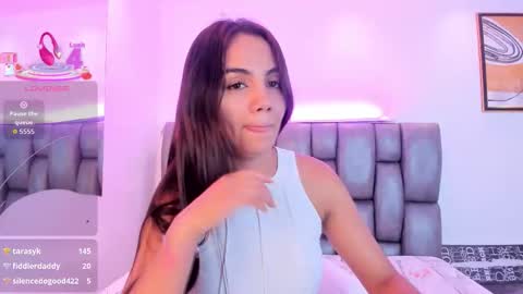 Snapshot of martina_mancinii chatting on October 15, 5:03 pm Martina online show from October 15, 5:03 pm
