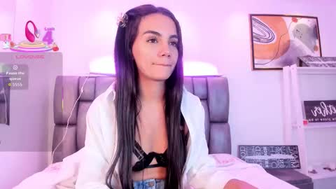 Snapshot of martina_mancinii chatting on October 10, 1:50 pm Martina online show from October 10, 1:50 pm