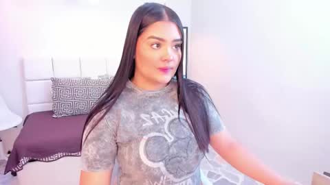 Martina  online show from December 4, 2:05 pm