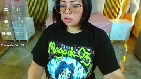 Hey im martina online show from February 9, 7:56 am