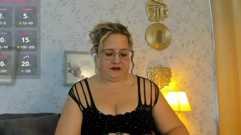 Martina Caicedo online show from April 18, 11:34 am