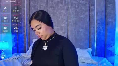 Martina Garcia online show from November 27, 8:27 pm