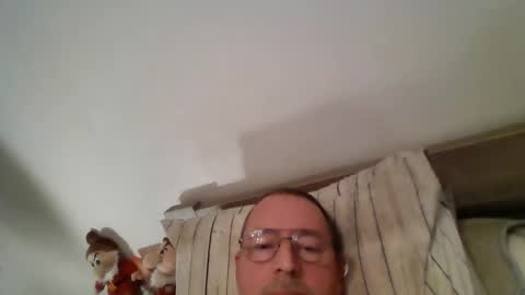 Snapshot of martinb62 chatting on September 30, 8:19 pm Hotguy61 online show from September 30, 8:19 pm