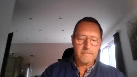 Snapshot of martinb62 chatting on October 31, 3:23 pm Hotguy61 online show from October 31, 3:23 pm