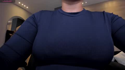 Martinna Bonnet online show from March 5, 10:22 am