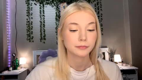 Lisa online show from January 16, 5:33 pm