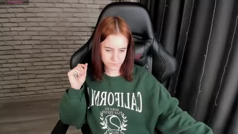 mary_barnes online show from February 17, 11:34 am