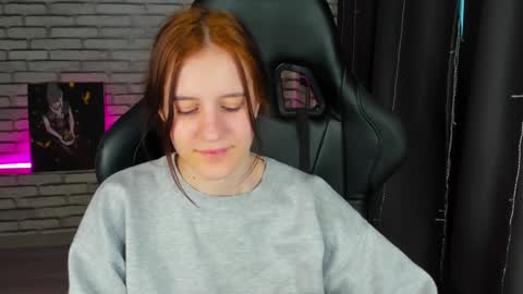 mary_barnes online show from January 19, 4:12 am