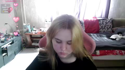  MY NAME IS MILA WELCOME TO MY ROOM online show from April 20, 7:11 am