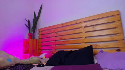 mary_magic online show from March 8, 10:00 am