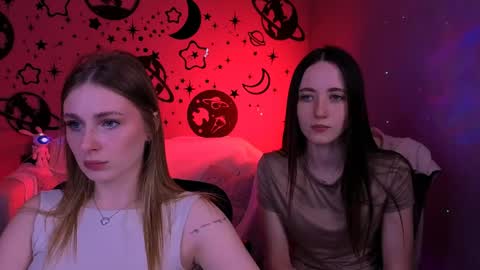 Mary online show from April 9, 12:55 pm