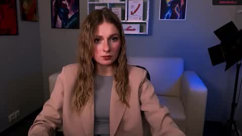 Mary online show from December 22, 8:15 pm