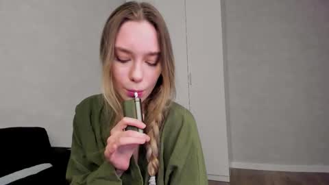 HelIo  Everyone Im MaryWelcome  to my room and  lets have  a good  time  together with me   online show from December 14, 3:18 pm