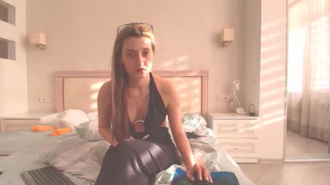 marya442004 online show from November 1, 12:59 pm