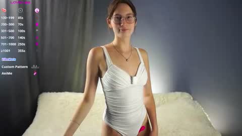 Mary online show from July 10, 5:17 pm
