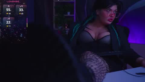 Mary online show from December 17, 5:47 am