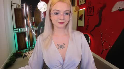 MaryJev online show from December 25, 2:13 pm