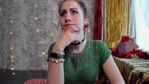 Mary Lou online show from December 25, 7:46 am