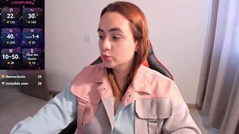 Dulce Maria online show from February 11, 7:18 pm