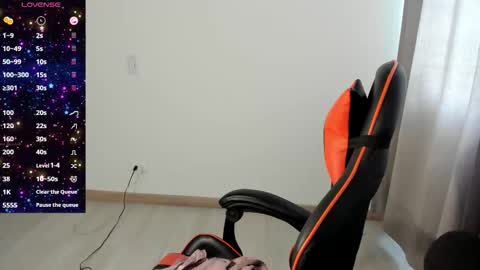 Dulce Maria online show from October 10, 5:41 pm