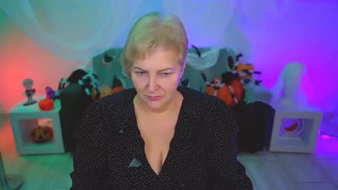 marymogan online show from November 4, 4:14 am