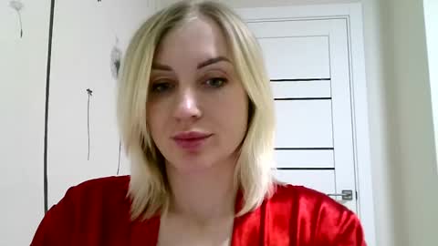 maryyemm online show from February 17, 9:00 pm