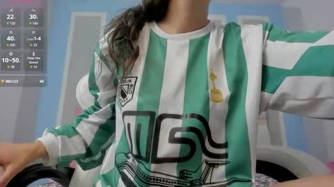 Scarlet  online show from December 17, 8:04 pm