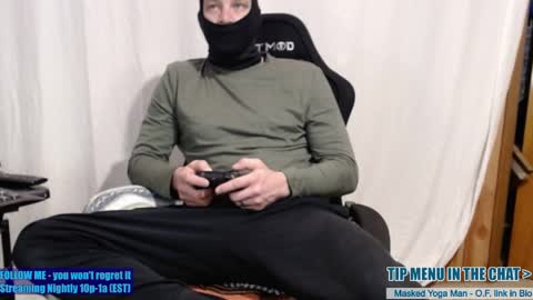 maskedyogaman online show from April 6, 2:31 am