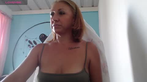 Snapshot of massielferretis chatting on September 29, 8:52 pm massiel ferreti online show from September 29, 8:52 pm