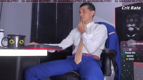 I am Massimo online show from November 12, 1:13 pm