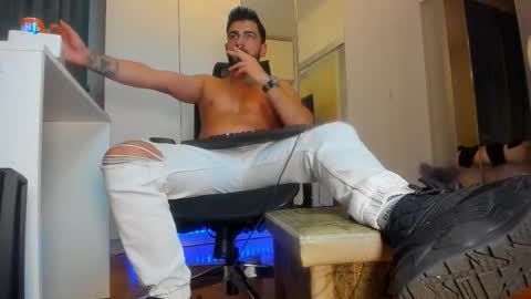 Matthew online show from October 10, 9:19 pm