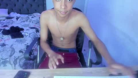 master_boy28 online show from March 7, 3:51 am