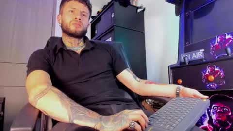 steven  online show from March 9, 1:46 am