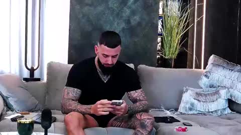 masterkingofmuscle online show from March 11, 7:35 am