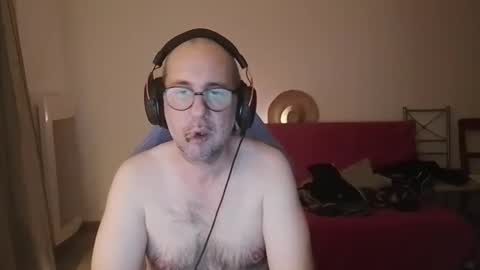 mat11efou online show from November 29, 3:25 am