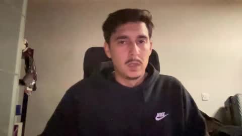 Aaron online show from February 13, 7:10 pm