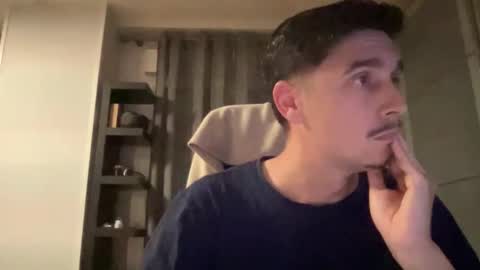 Aaron online show from October 13, 7:49 pm