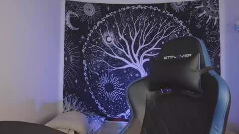 Snapshot of mateo60_ chatting on October 18, 12:48 am Mateo online show from October 18, 12:48 am