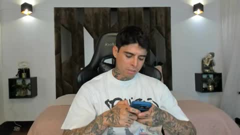 mateo_dilucajs1 online show from September 27, 7:11 pm