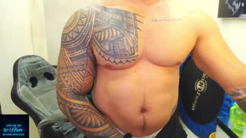 Mateo online show from April 20, 5:27 pm