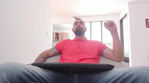 Matheus     online show from September 11, 5:36 pm