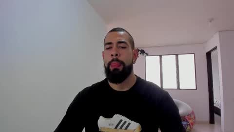 Matheus     online show from September 14, 9:16 pm