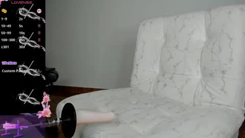 mathew_hot21 online show from April 17, 10:12 pm