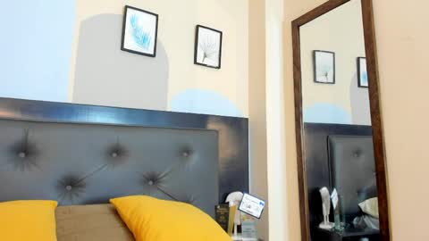 mathewboy2 online show from April 18, 11:23 am